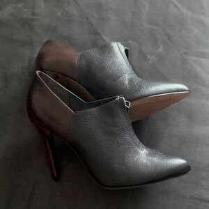 Pour La Victoire Black and Brown Heeled Boots